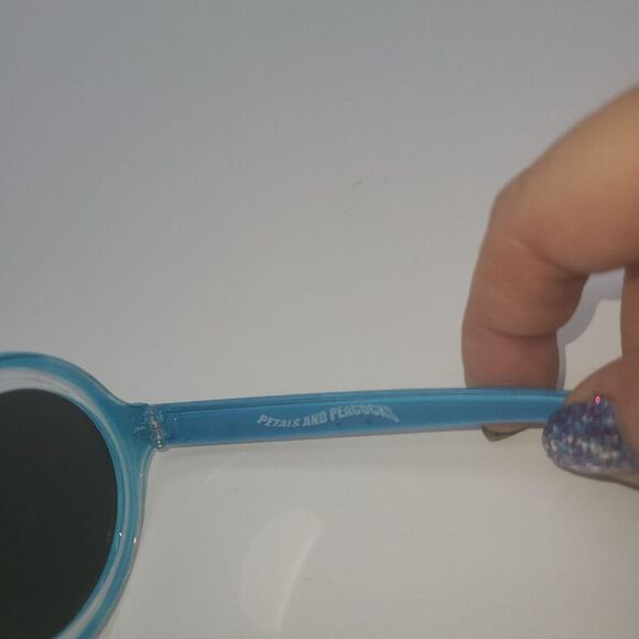 Petals and Peacocks Extasy Blue Round Reflective Sunglasses - Picture 5 of 6